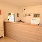 公寓式酒店 Sun Flower 锡德