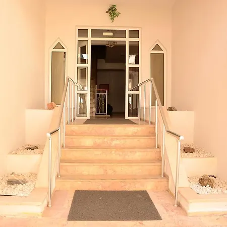 Apartmanhotel Sun Flower 4*